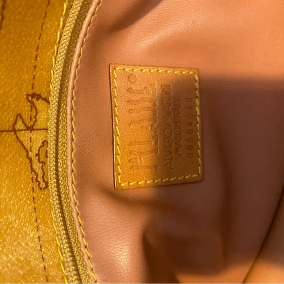 Alviero Martini- Excellent Condition Tan and Brown Leather Tote with Map Design - Picture 9 of 11